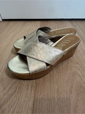 Sam & Libby Gold Metallic Cork Wedge Slide Sandals Size 6.5 Criss Cross